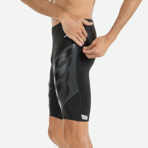 Mens Pressio power compression run short utilizing MAPP technology supporting the quads.