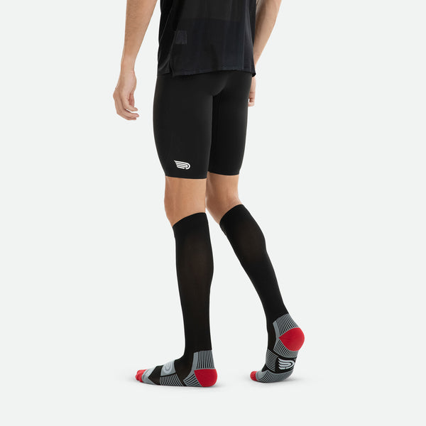 Pressio everyday unisex black compression sock knitted in Italy at a world-leading certified compression mill.