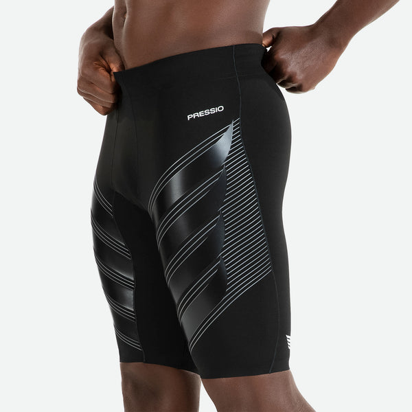 Pressio power compression mens short utilizing MAPP technology targeting the quads.