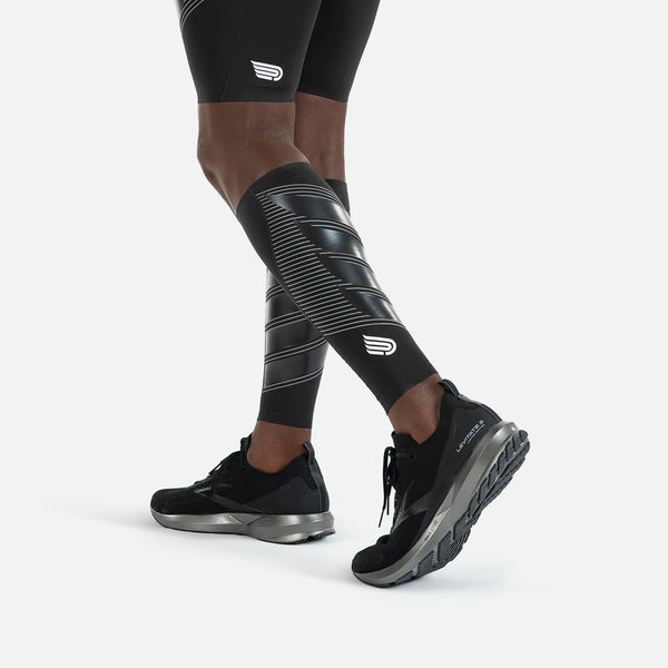 Pressio unisex power calf guards utilizing MAPP technology cocooning your calves for extra stabilization.